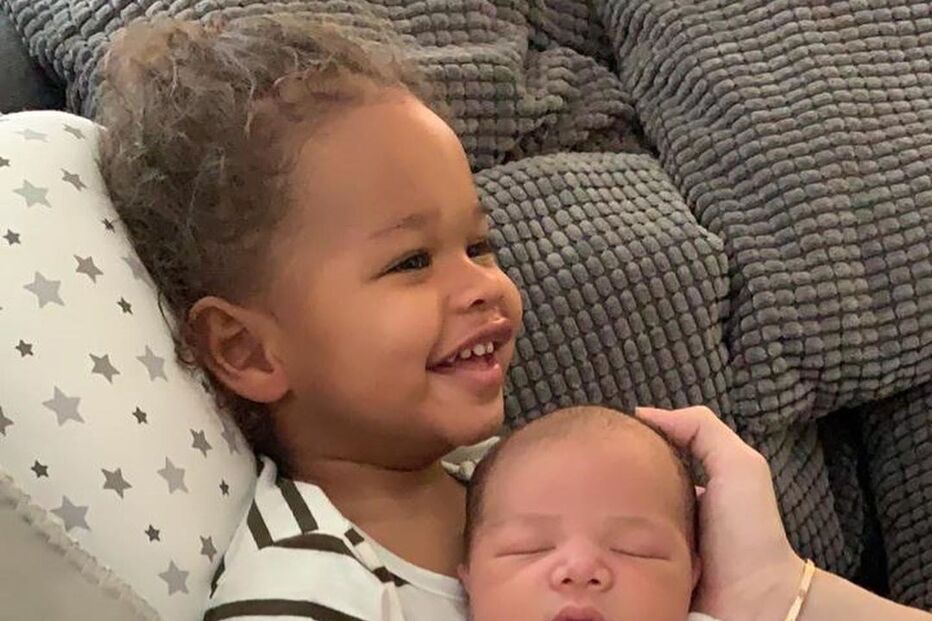 Os filhos do casal, Kai e Rio