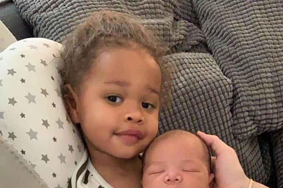 Os filhos do casal, Kai e Rio