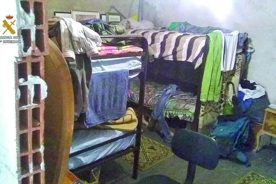 Local onde viviam trabalhadores explorados por casal luso 