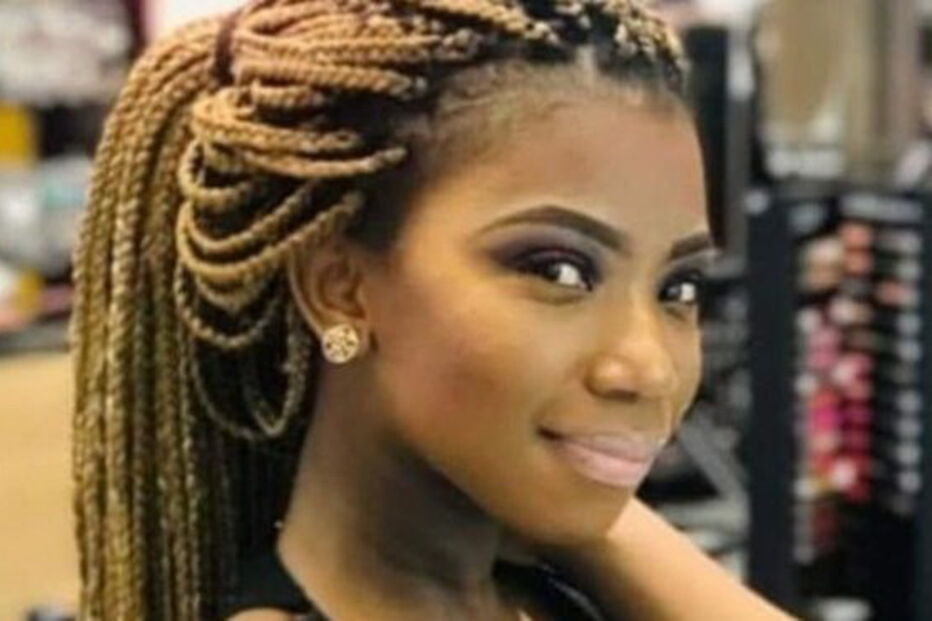 Grávida de oito meses esfaqueada até à morte e pendurada em árvore