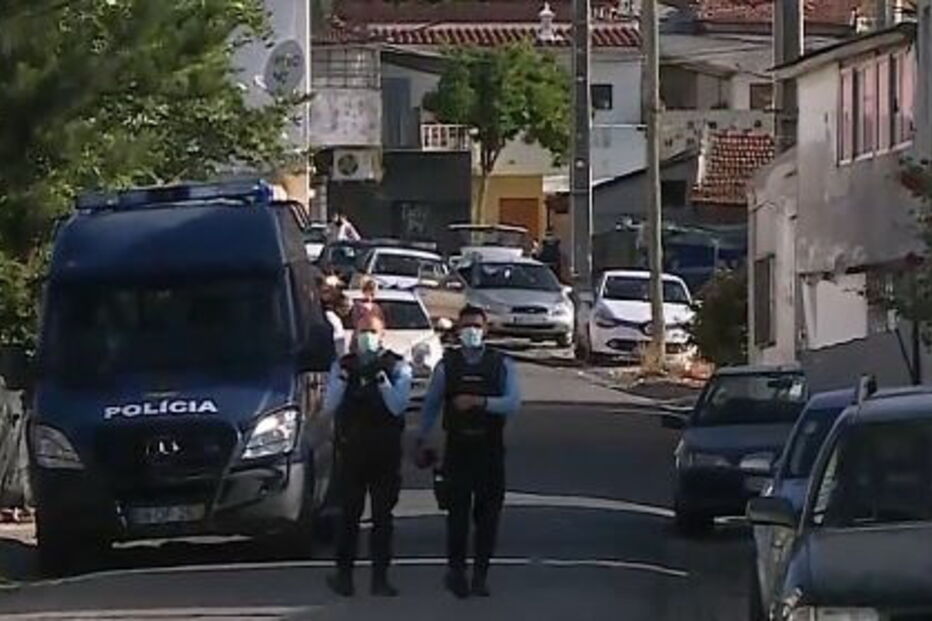Megaoperação da PSP no Bairro Quinta da Lage na Amadora