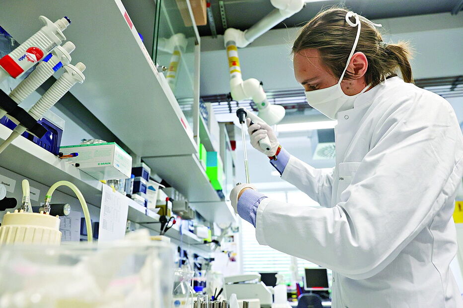 A esperança no combate à Covid-19 centra-se cada vez mais no uso de fármacos, na ausência de uma vacina   