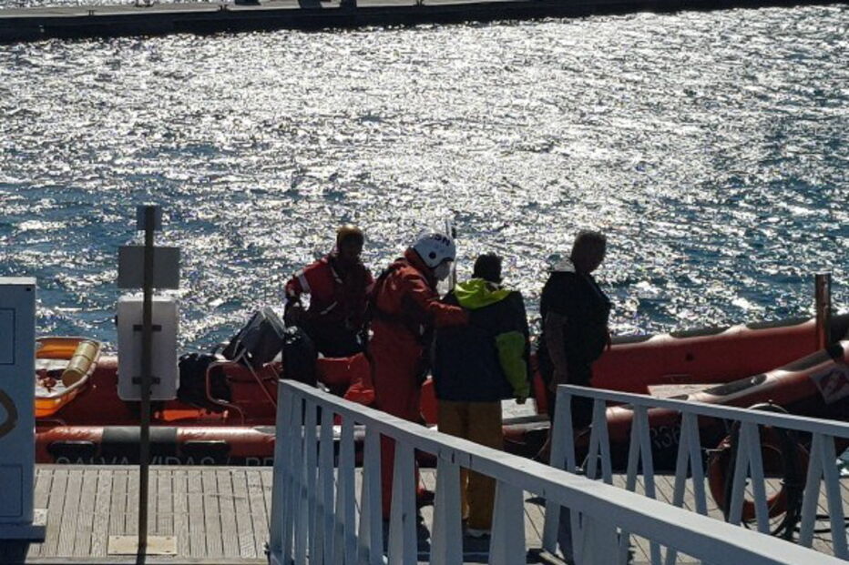 Pescador de 25 anos resgatado ao largo do porto de Sines