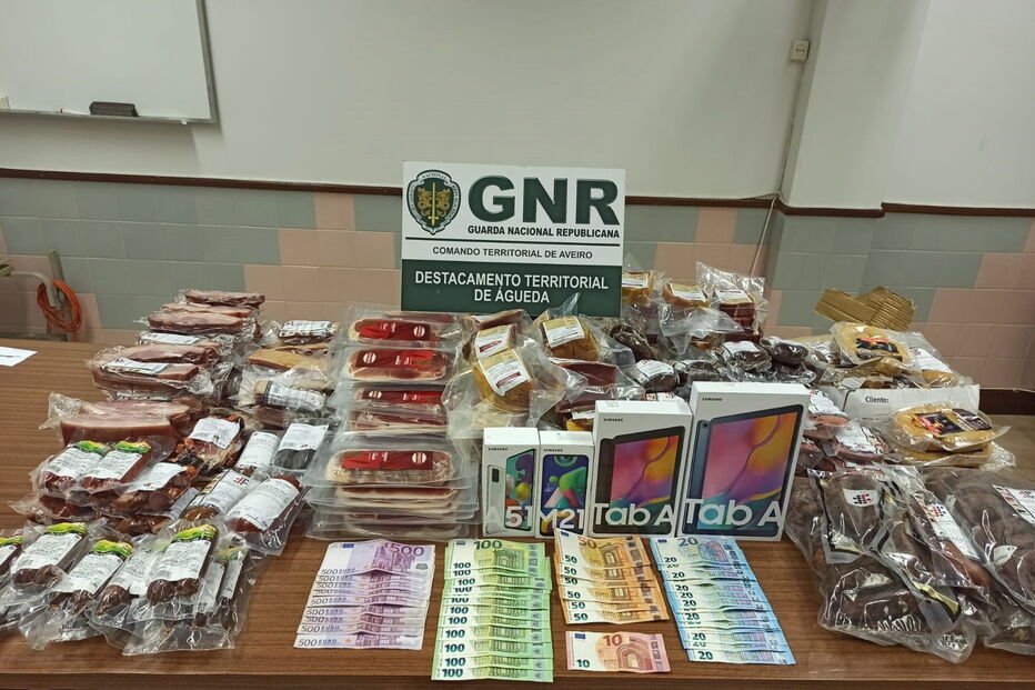 Produtos apreendidos pela GNR