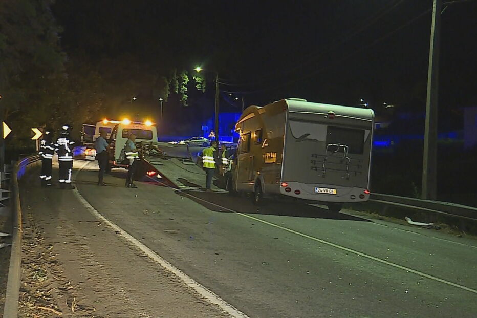 Jovem de 20 anos morre em colisão entre dois carros e autocaravana em Viana do Castelo