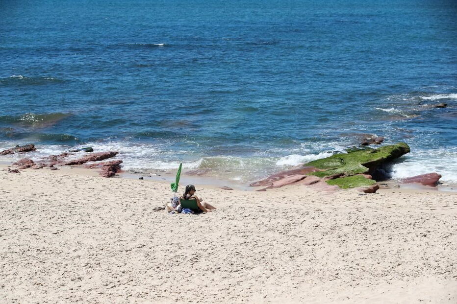 Época balnear abre na Figueira da Foz com poucos banhistas mas em segurança