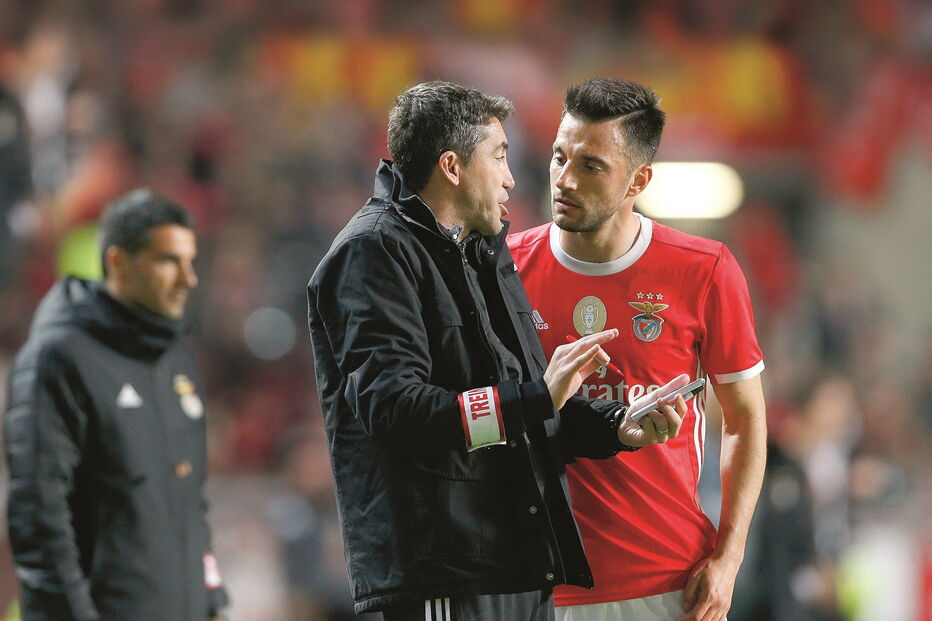 Bruno Lage acabou por apostar em Samaris para os instantes finais do jogo de quarta-feira  