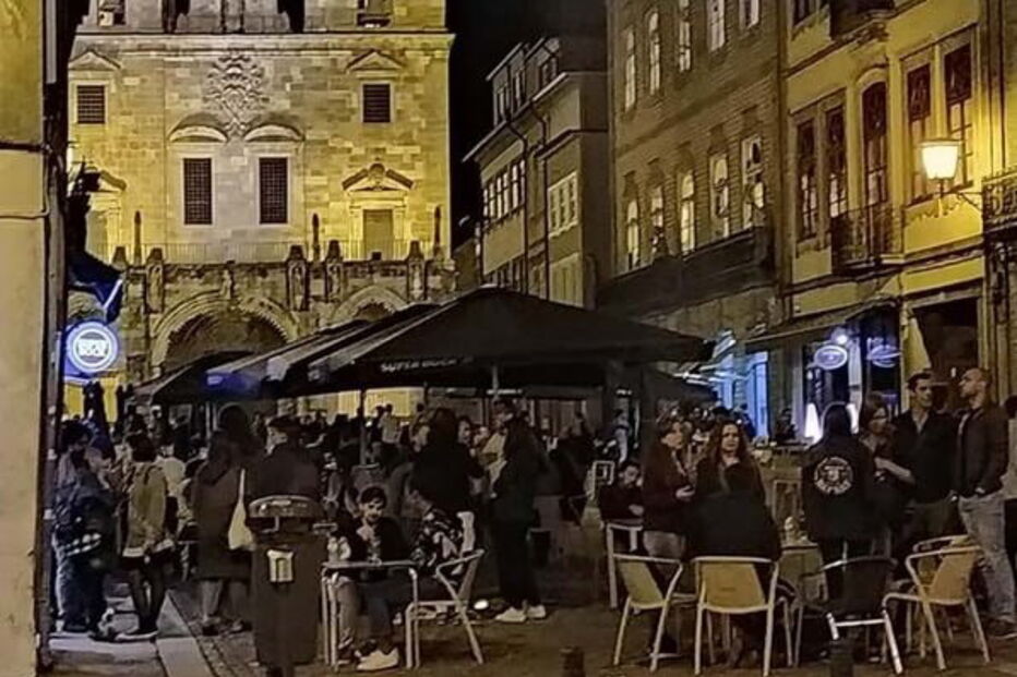 Ajuntamento de centenas de jovens em Braga acaba com intervenção da PSP	