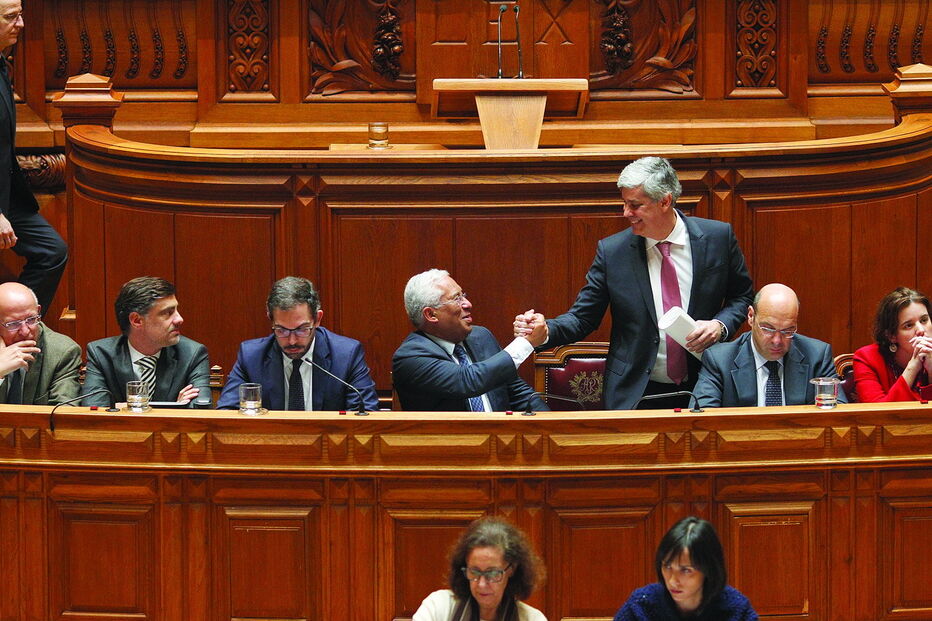 O Governo de António Costa participou na venda do Novo Banco ao fundo de investimento Lone Star, em 2017, quando Mário Centeno era ministro das Finanças 