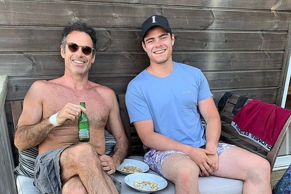 O filho mais velho de Pedro Lima, João Francisco, com o pai