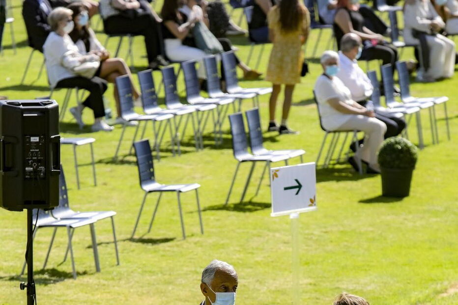 Dezenas na última homenagem ao ator Pedro Lima em Cascais