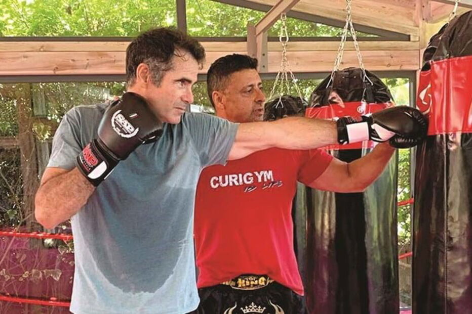 Pedro Lima com o mestre de kickboxing
