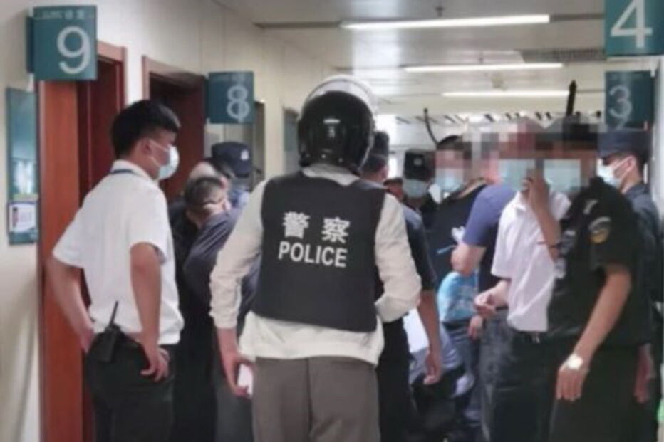 Polícia deteve o suspeito após este ter sido imobilizado no hospital