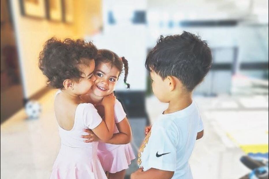 Alana e Eva radiantes com a dança.