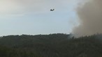 400 bombeiros combatem fogo com três frentes em Abrantes