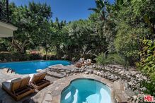 A mansão de Selena Gomez em Los Angeles