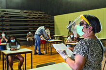 Distância entre  alunos dentro das salas de aula deverá ser, no mínimo, de um metro, mas a regra está a causar algumas dúvidas 