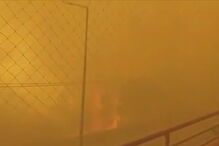 Incêndio junto a casas em Alvide, Cascais	