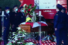 Homenagem decorreu no quartel dos Bombeiros de Leiria, na secção de Monte Redondo
