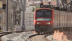 Circulação na Linha de Cascais restabelecida junto à estação de Belém após atropelamento mortal