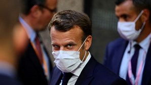 Macron propõe que Ocidente entregue 13 milhões de vacinas da Covid-19 a África