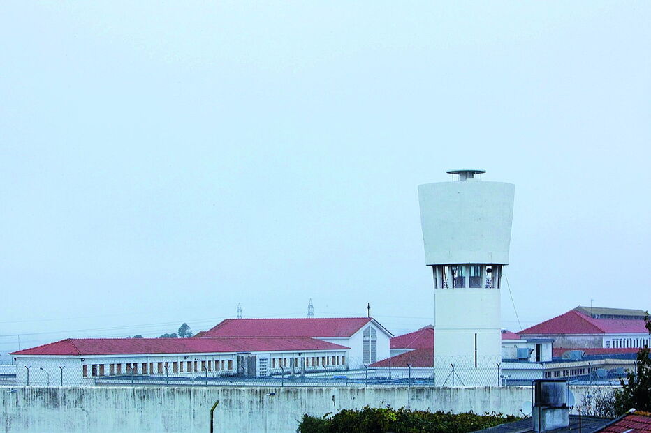 Agressor, de 56 anos, está na cadeia de Custoias, em Matosinhos, até que lhe seja colocada a pulseira eletrónica