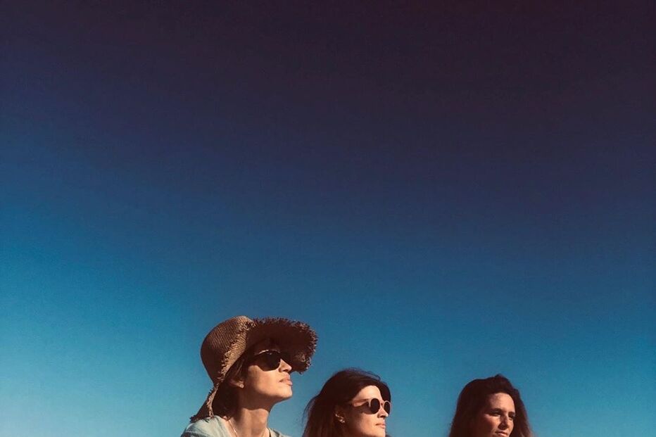 Sara Carbonero com as amigas