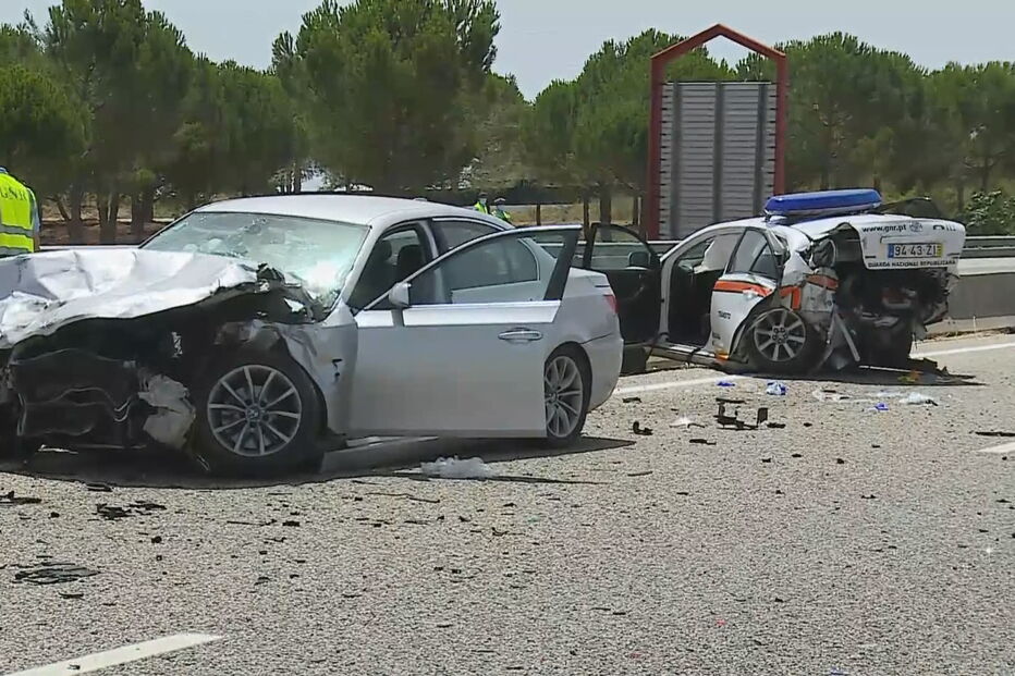 Morreram os dois militares da GNR abalroados por carro na A1 em Santarém