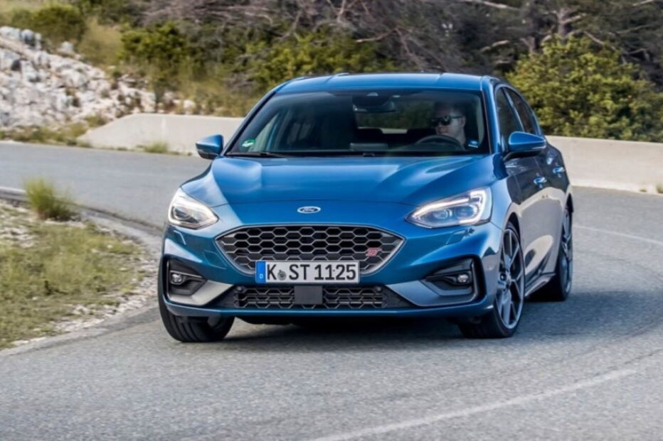 2020-01-06_16_02_28 Ford Focus ST.jpg