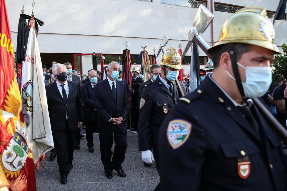 Centenas de pessoas no funeral do bombeiro de Miranda do Corvo