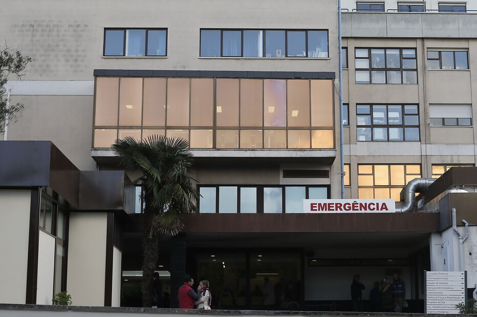 Menina está internada na Unidade de Cuidados Intensivos do Hospital de São Francisco Xavier, em Lisboa