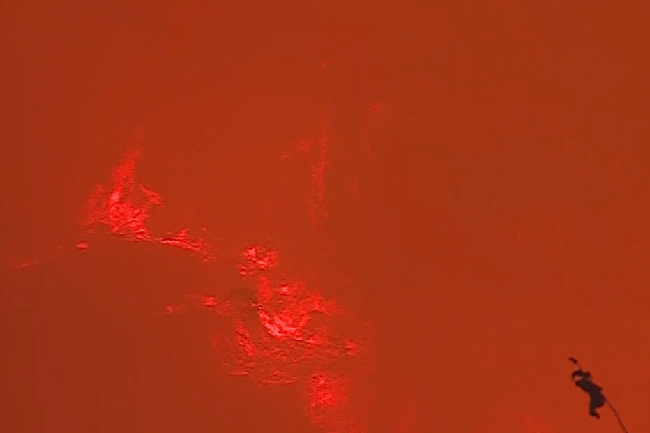 Incêndio que começou em Valongo já alastrou a Paços de Ferreira