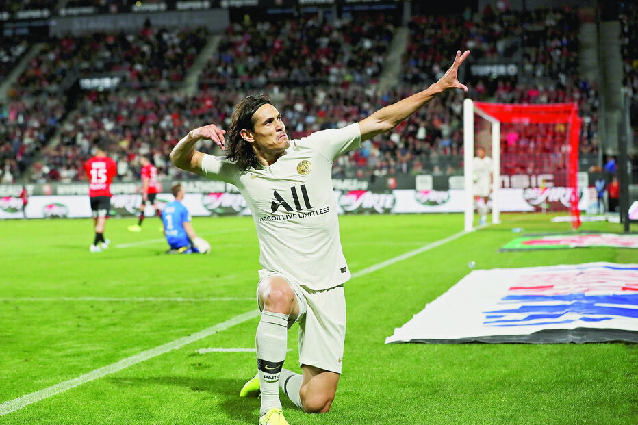 Uruguaio Cavani é um jogador livre depois de sete temporadas ao serviço dos franceses do PSG 