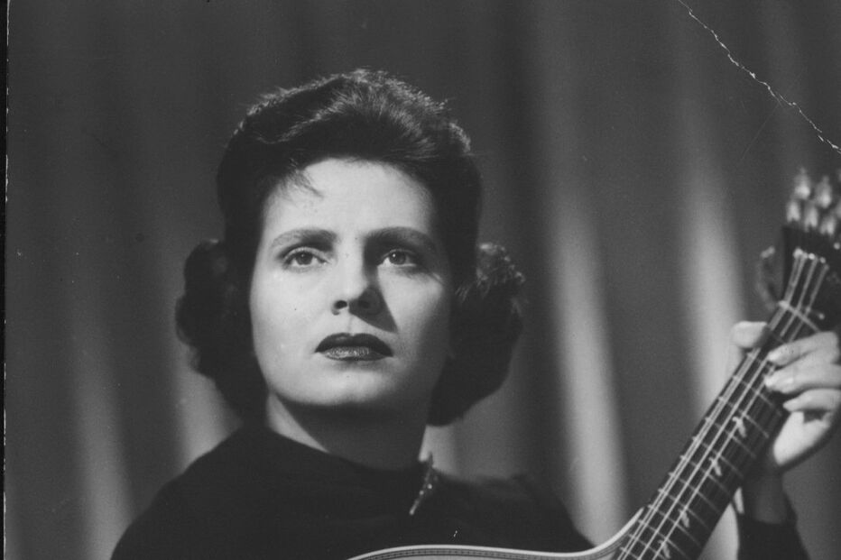 Amália, Amália Rodrigues