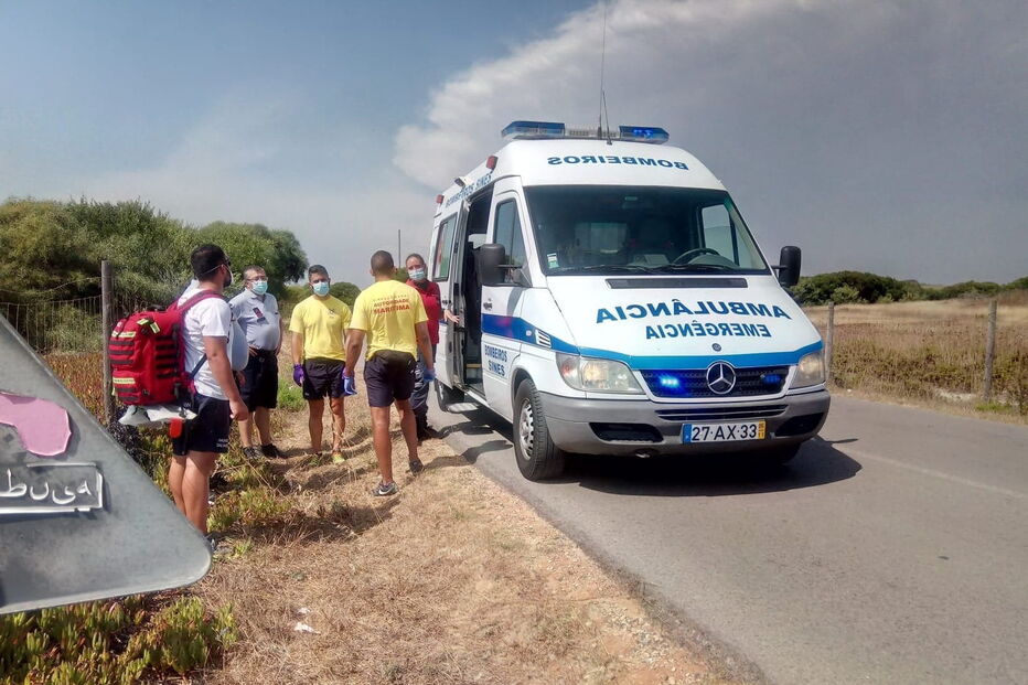 Mulher de 47 anos salva por banhista em praia de Porto Covo