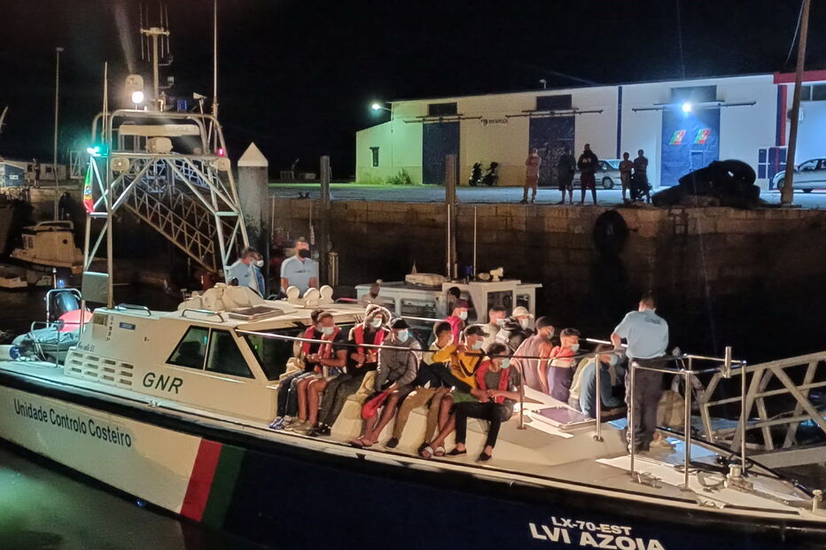 Grupo de marroquinos desembarca ilegalmente na Ilha do Farol no Algarve