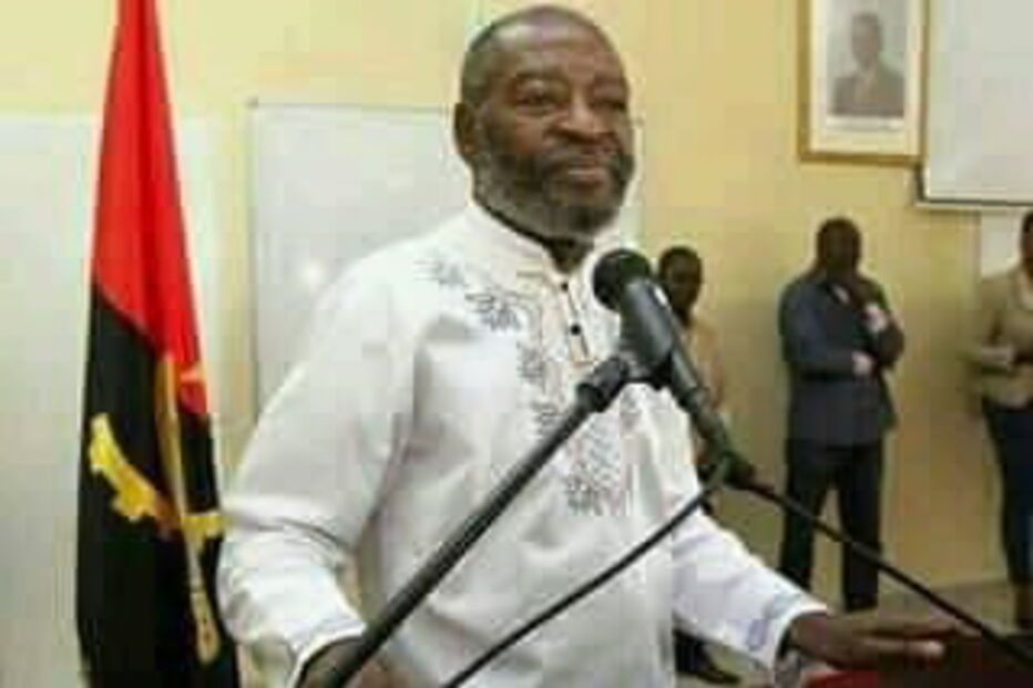 Ex-ministro da defesa angolano Kundi Paihama