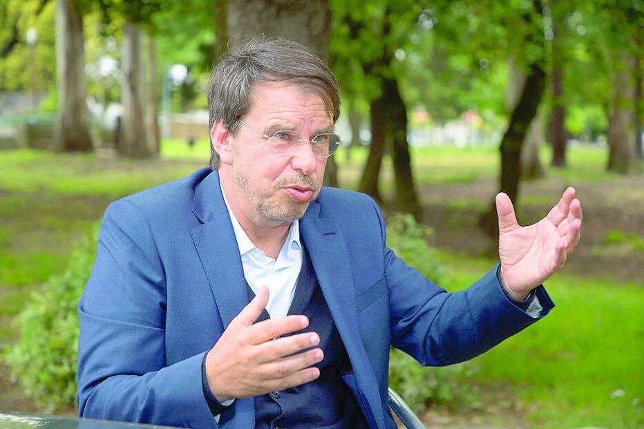 Manuel Machado esteve durante três semanas nos Cuidados Intensivos   