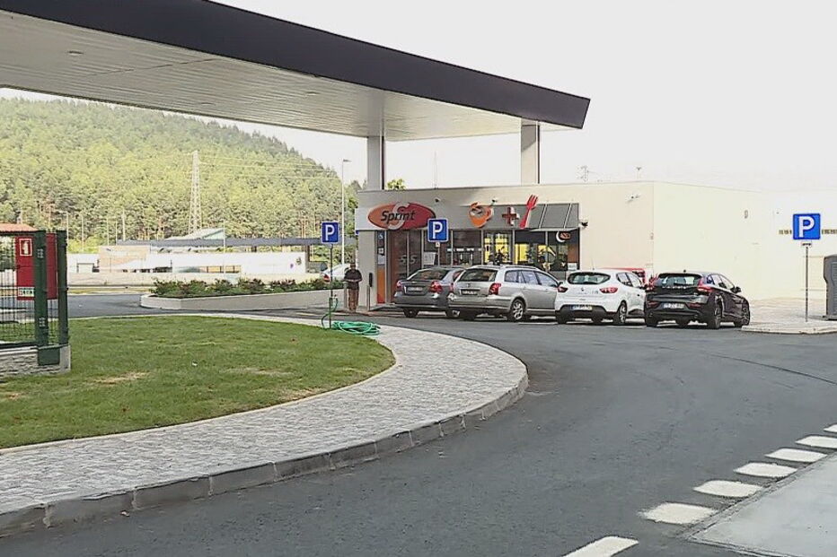 Três encapuzados tentam assaltar bomba em Gaia