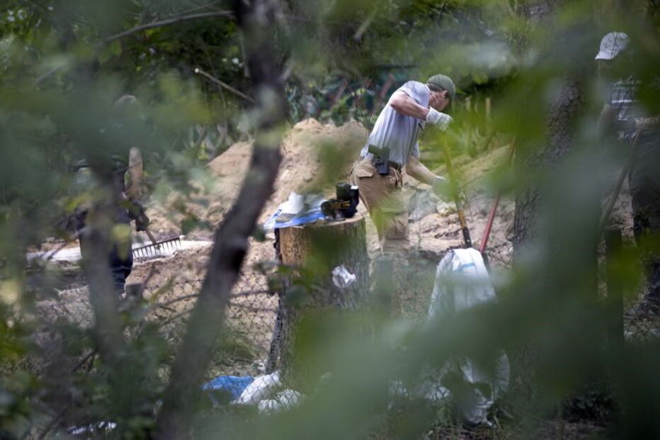Polícia alemã faz escavações e usa cães-pisteiros a poucos quilómetros da casa do suspeito de rapto de Maddie McCann	