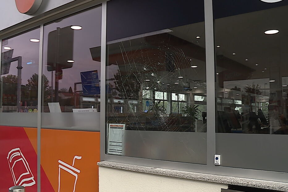 Imagem VIDRO_BOMBAS.JPG (6272386) (Milenium)