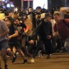 Um morto e dezenas de manifestante feridos em violentos controntos com a polícia na Bieolorrússia
