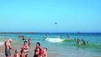 Água quente no Algarve até meados de agosto