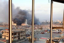 Caos e destruição em Beirute: Imagens mostram momento da explosão e destroços na capital do Líbano	