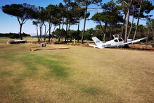 Avioneta aterra de emergência no campo de golfe dos Oitavos em Cascais