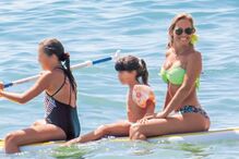 Fernanda Serrano com corpo de sonho aos 46 anos