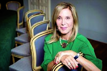 Especialista em assuntos da realeza espanhola Pilar Eyre