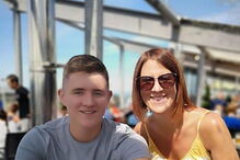 Adolescente de 17 anos matou professora e escondeu corpo em caixote do lixo