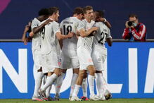 Celebração do quarto golo