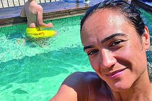 Rui Patrício está com os filhos, Eva e Pedro, e com a mulher, Vera Ribeiro, em Tróia